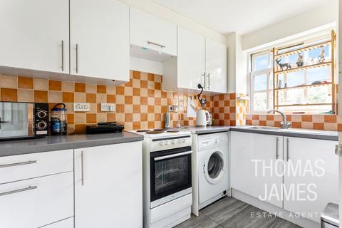 1 bedroom flat for sale, Leigh Hunt Drive, Southgate, N14