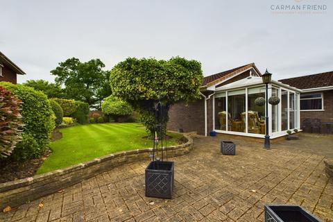 3 bedroom detached bungalow for sale, Oaklands, Guilden Sutton, CH3