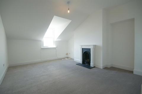 2 bedroom flat to rent, The Park, Cheltenham GL50 2SW