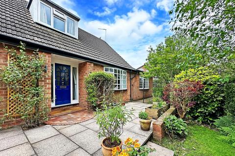 4 bedroom detached bungalow for sale, Brereton Close, Bowdon, Altrincham