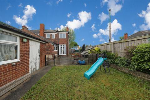 3 bedroom semi-detached house for sale, Bricknell Avenue, Hull