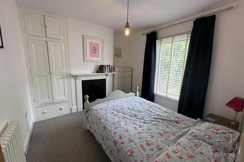 3 bedroom house to rent, Sandford Walk, Exeter EX1