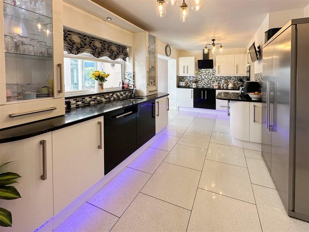 Furnace Road, Bedworth CV12 3 bed semidetached house £280,000