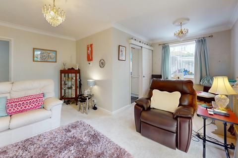 1 bedroom flat for sale, North Parade, West Park, Leeds 16