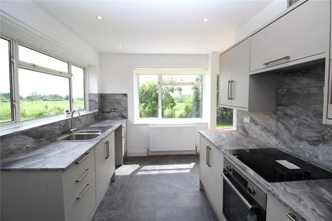 3 bedroom detached house to rent, Castledon Road, Downham, CM11