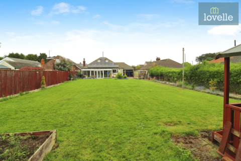 3 bedroom detached bungalow for sale, Laceby Road, Grimsby DN34