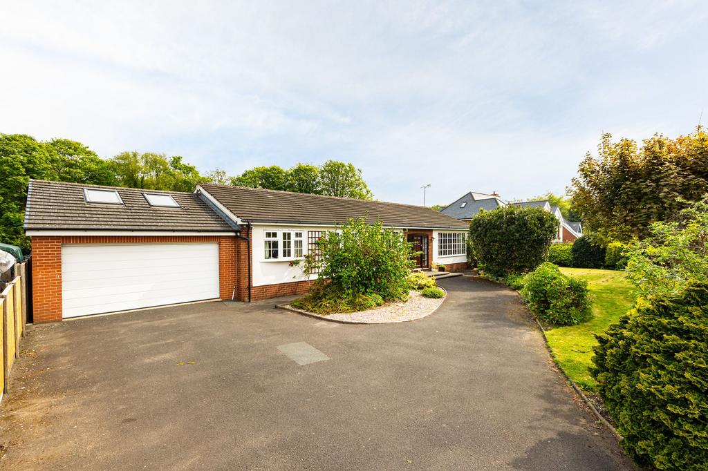 Bold Heath, Widnes WA8 4 bed detached bungalow for sale £575,000