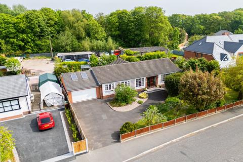 4 bedroom detached bungalow for sale, Warrington Road, Widnes WA8