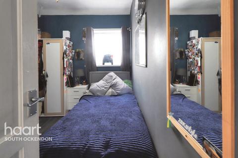 6 Swale Close, Aveley, South Ockendon, RM15 4LX