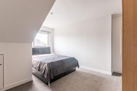 4 bedroom flat share to rent, 0676L – Carrick Knowe Road, Edinburgh, EH12 7BQ