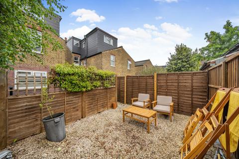 134a Oaklands Road, Hanwell, London, W7 1HS