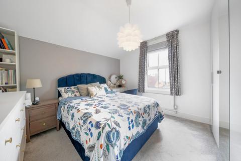 134a Oaklands Road, Hanwell, London, W7 1HS