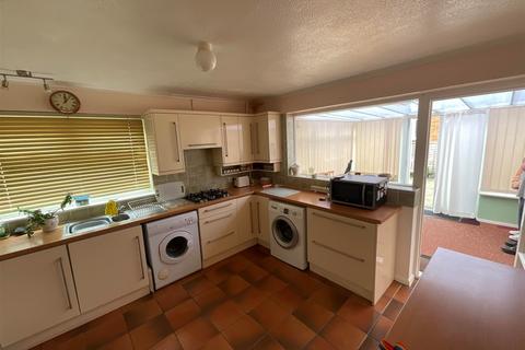 2 bedroom detached bungalow for sale, Vernon Close, Rustington, West Sussex