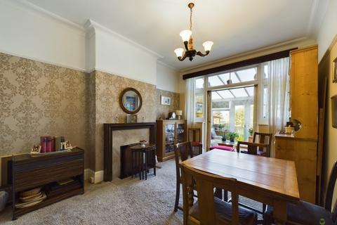 4 bedroom semi-detached house for sale, Shrewsbury Lane, London, SE18