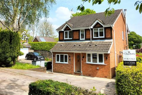3 bedroom detached house for sale, Tawny Grove, Four Marks, Alton, Hampshire, GU34