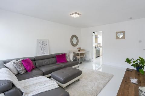 2 bedroom flat for sale, Gyle Park Gardens, Corstorphine, Edinburgh, EH12