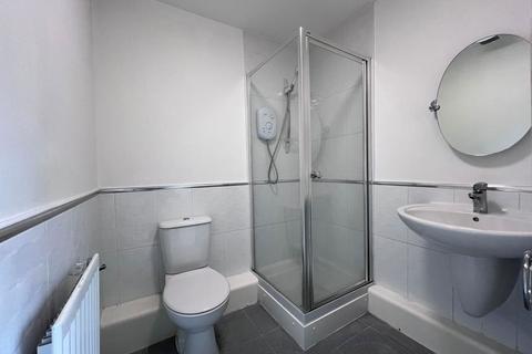 2 bedroom flat for sale, Cheshire Close, Newton-le-Willows, Merseyside, WA12 8PY