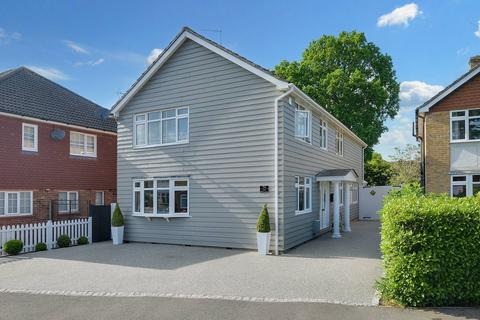 114 Long Brandocks, Writtle, Chelmsford, CM1 3JR