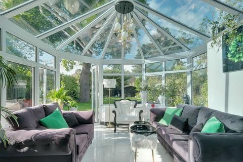 114 Long Brandocks, Writtle, Chelmsford, CM1 3JR