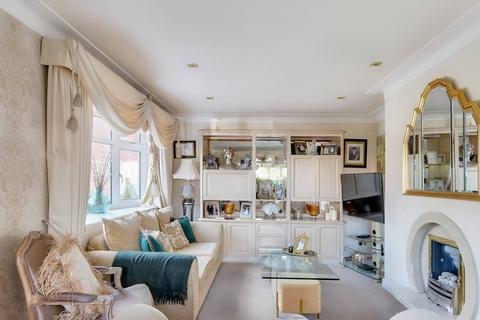 114 Long Brandocks, Writtle, Chelmsford, CM1 3JR