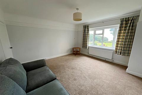 2 bedroom flat to rent, East Cliff