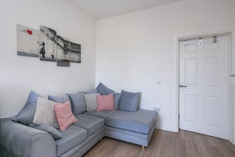 24b Springfield Place, Roslin, EH25 9LW