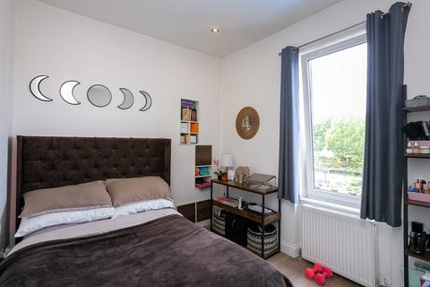 24b Springfield Place, Roslin, EH25 9LW