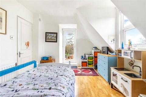 2 bedroom apartment to rent, Queens Avenue, London, N10