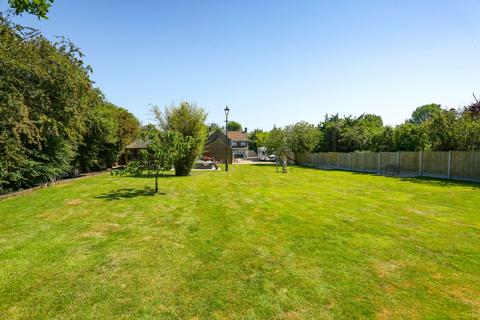 5 bedroom detached house for sale, The Street, Stourmouth, CT3