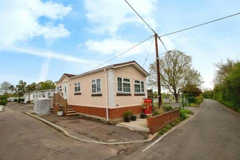 1 bedroom park home for sale, Pooles Lane, Hullbridge, Hockley, SS5