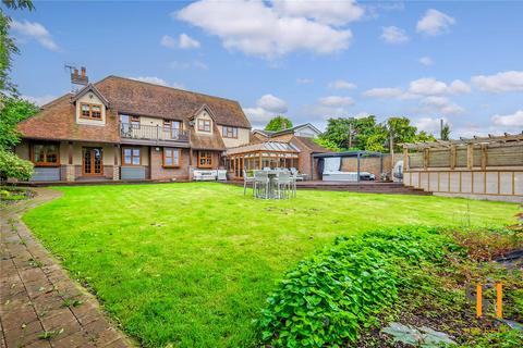 4 bedroom detached house for sale, High Road, Fobbing, Stanford-le-Hope, Essex, SS17