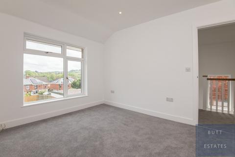 177 Briar Crescent, Exeter, EX2 6DS