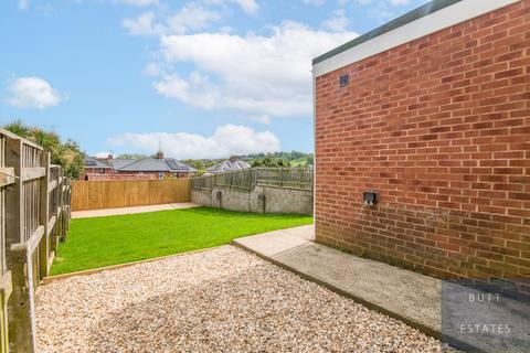 177 Briar Crescent, Exeter, EX2 6DS