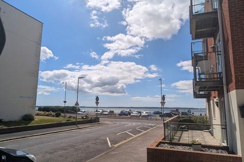2 bedroom apartment for sale, The Spinnakers, Beach Road, Lee-On-The-Solent, Hampshire, PO13