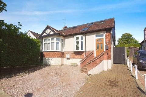 4 bedroom semi-detached house for sale, Hogarth Avenue, Brentwood, Essex, CM15