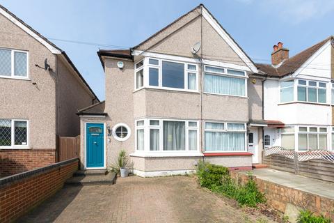 1 Penshurst Avenue, Sidcup, DA15 9EZ