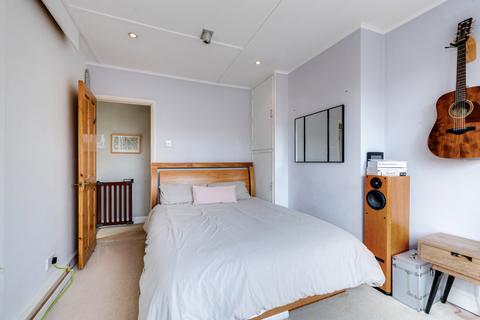 1 Penshurst Avenue, Sidcup, DA15 9EZ