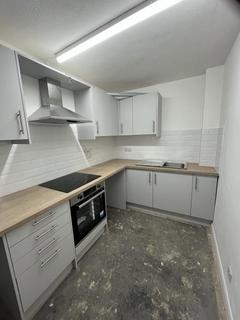 Studio to rent, Royal Court, St Helens Road, Hastings