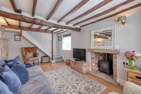 2 bedroom terraced house for sale, Stourbridge Road, Fairfield, Bromsgrove, B61 9LZ
