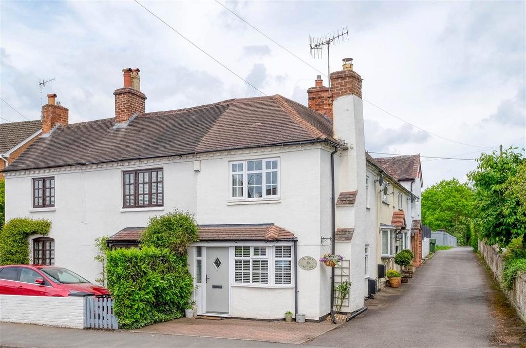 Stourbridge Road, Fairfield... 2 bed terraced house for sale £315,000