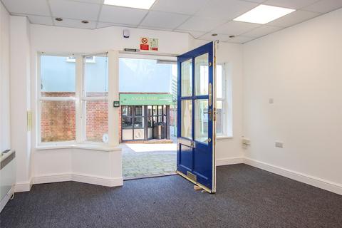 Shop to rent, Angel Courtyard, Lymington, Hampshire, SO41