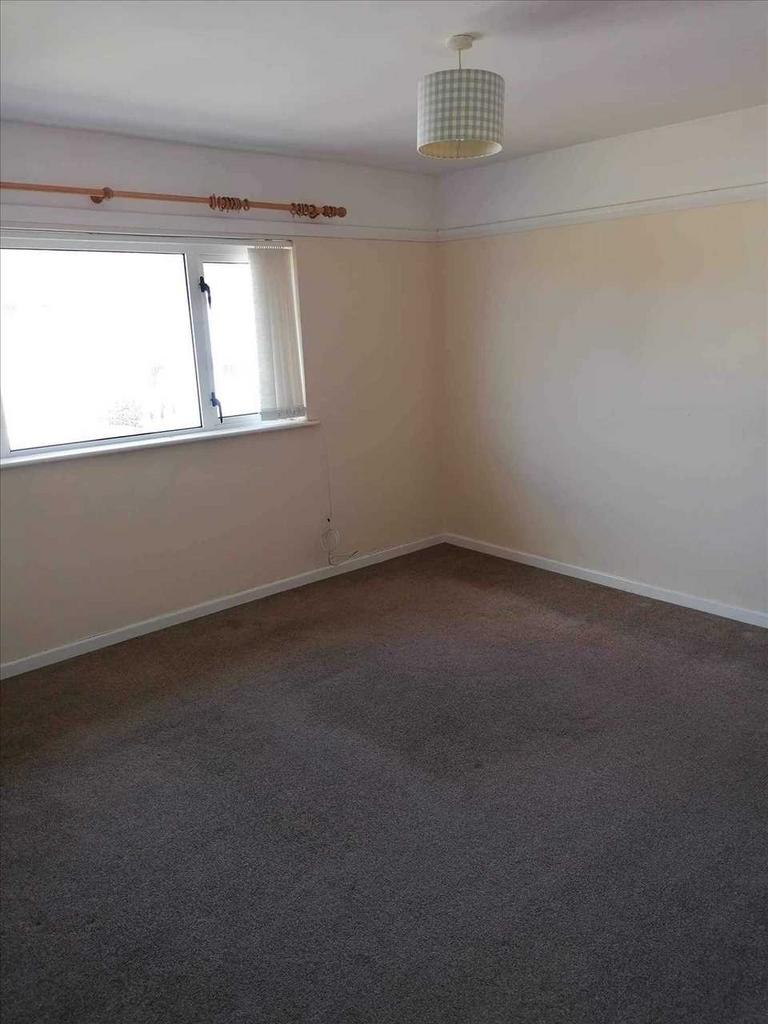 Bedroom 3 :
