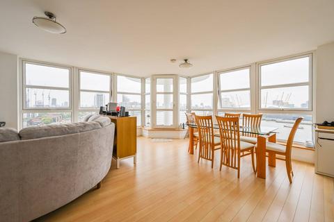 2 bedroom flat for sale, Pierhead Locke, Isle Of Dogs, London, E14