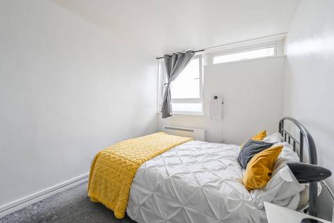 2 bedroom flat for sale, Rymill Street, Docklands, London, E16