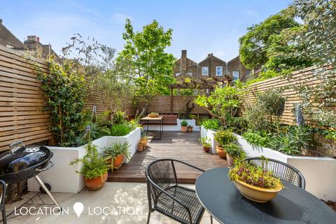 1 Osterley Road, London, N16 8SN