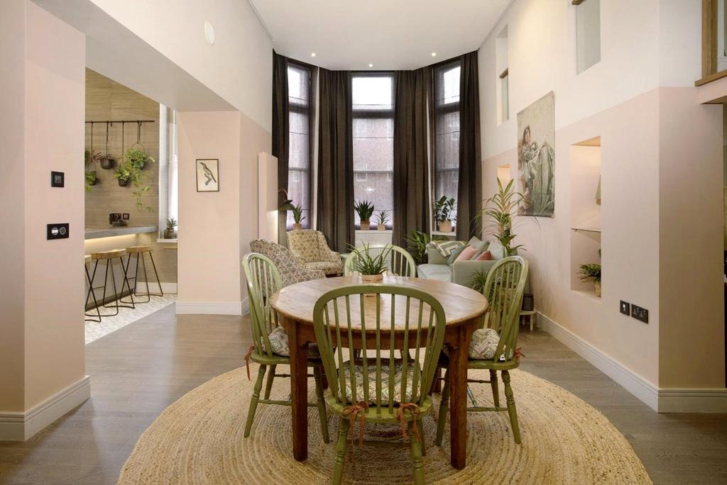 Sitting/Dining Rm