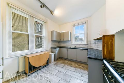 2 bedroom apartment to rent, HACKFORD ROAD, OVAL