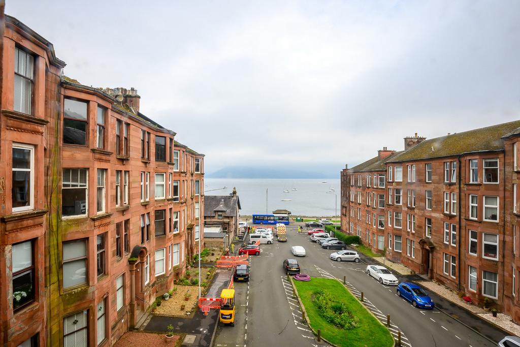 Ashburn Gardens, Gourock, PA19 2 bed flat for sale £120,000