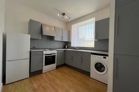 2 bedroom flat to rent, Skene Street, Macduff AB44