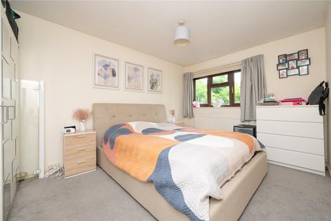 2 bedroom maisonette to rent, Mountbatten Close, St. Albans, Hertfordshire